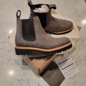 Nisolo Go To Lug Boots Grey Distressed Leather Size 7.5